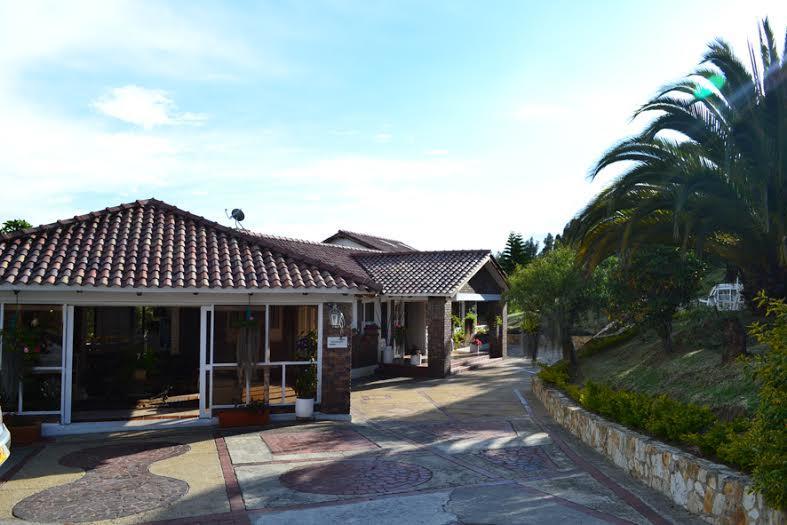 Miravalle Suites Paipa Exterior photo